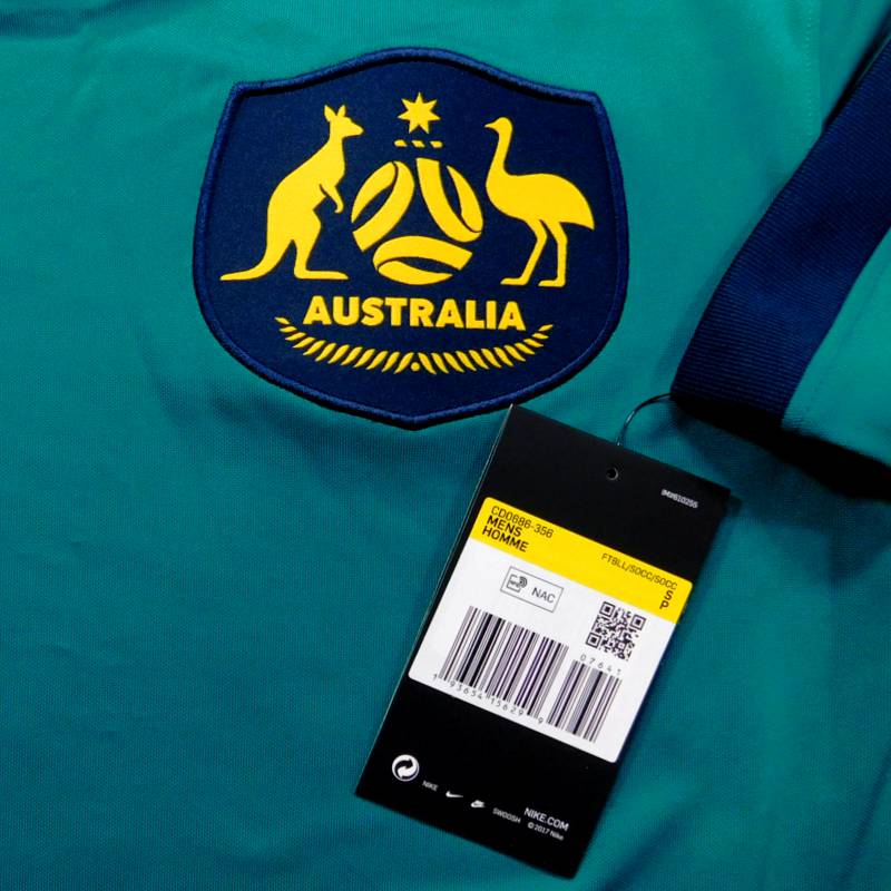 Nike サッカー　オーストラリア代表 ウィンドブレーカー オーストラリア代表 2010 Nike アウェイ半袖 ユニフォーム