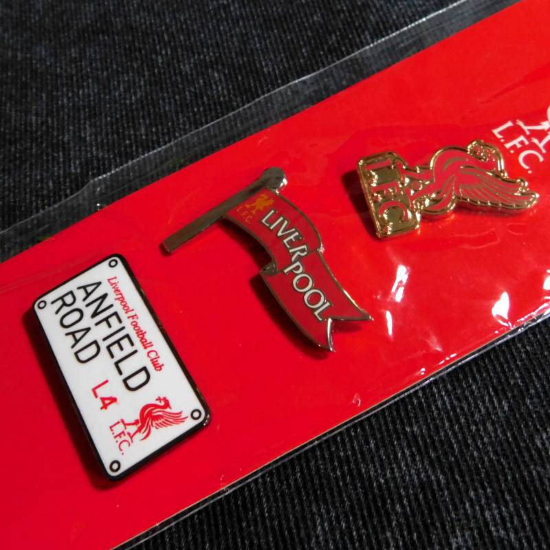 リバプール チームオフィシャル Triple ピンバッジ/お買い得3個セット