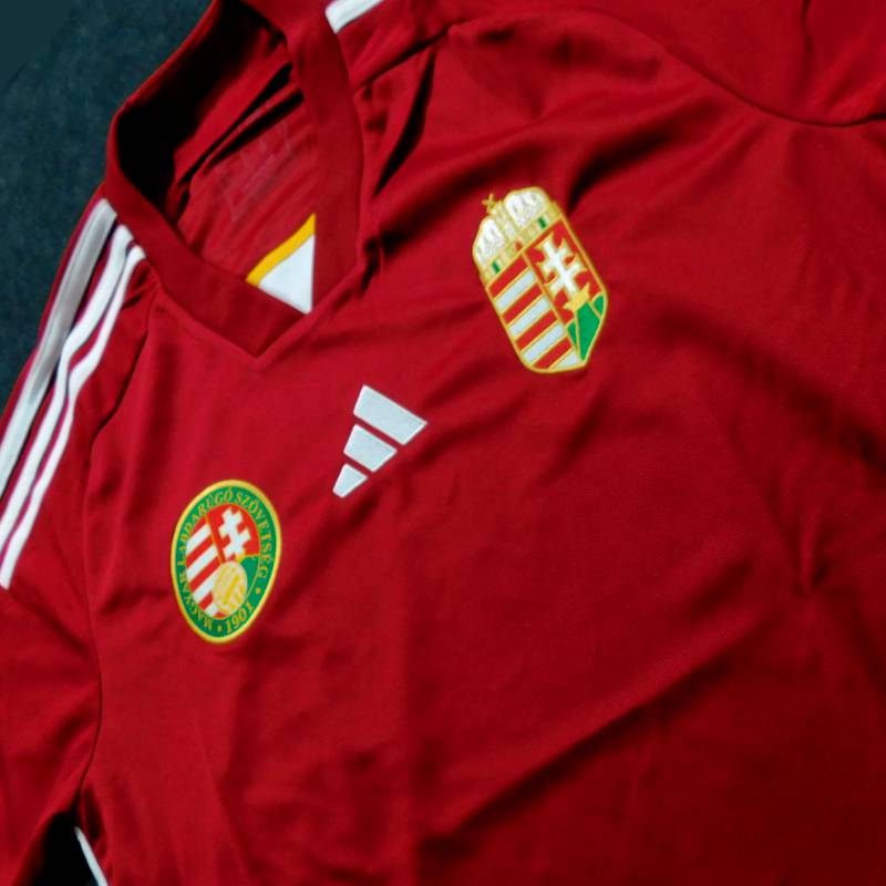 「美品」adidas ハンガリー代表 サッカー　ユニフォーム ハンガリー代表 22 ホーム 半袖 ユニフォーム ADIDAS | 欧州各国