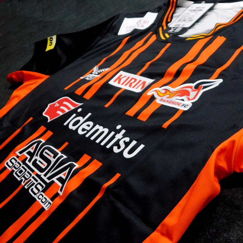 レア　THAILAND サッカーシャツ FBT製 pfi6875-99_knanedkmghxhfjkj.jpg