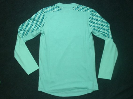 イングランド代表 11 GK アウェイ 長袖 ユニフォーム UMBRO | 完売