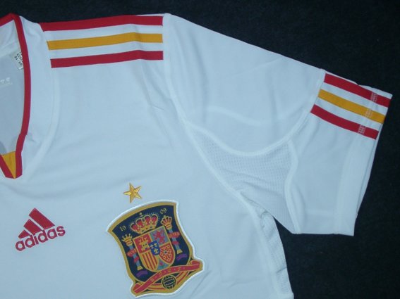 スペイン代表　マルチサイン　ユニフォーム　　W杯・ユーロ優勝　adidas スペイン代表 マルチサイン ユニフォーム ワールドカップ ユーロ