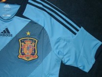 スペイン代表　12　アウェイ　半袖　ユニフォーム　ADIDAS　＜ユーロ2012＞+ダビドビジャ7（オフィシャルシート）|欧州各国代表|完売モデル（次回入荷未定）