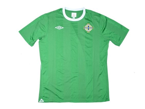 北アイルランド代表 10 ホーム 半袖 ユニフォーム UMBRO | 完売モデル