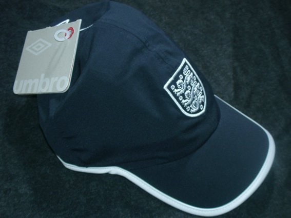 希少 UMBRO アンブロ イングランド代表 キャップ ブラックネイビー