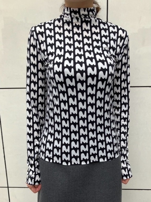 MSGM　エムエスジーエム　Mロゴ ストレッチ ハイネック プルオーバー　BLACK　3741MDM11