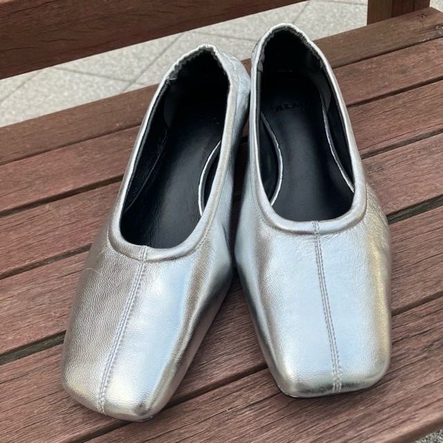 ALM. 牛革ローヒールパンプス  AL119  BLACK /SILVER　アルム