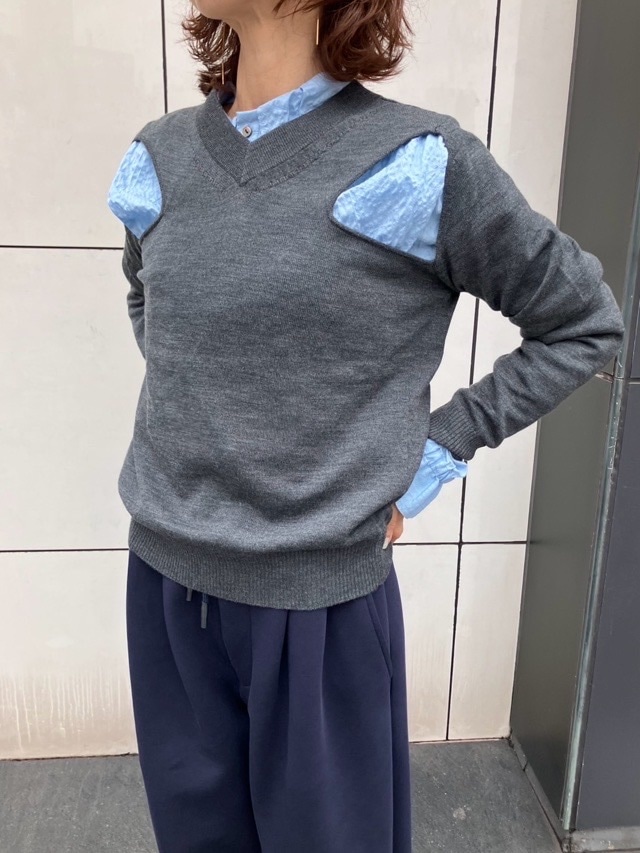 AKANE UTSUNOMIYA アカネ ウツノミヤ  カッティング ウール ニット プルオーバー  WAO-FK03-1002 CHARCOAL GRAY