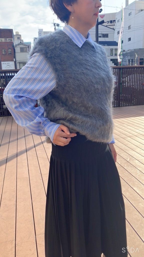 BEATING HEART　BK022L2  ファー加工ニット ベスト  BLUE (B2)/BEIGE（M2）/GRAY（N5）    ビーティングハート