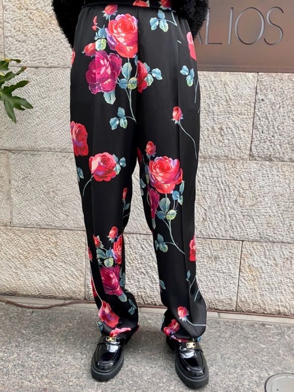 N°21　ヌメロヴェントゥーノ   バラ柄プリント パジャマ パンツ　26S-B061-5268   WHITE (S1M1) / BLACK (S9M1)