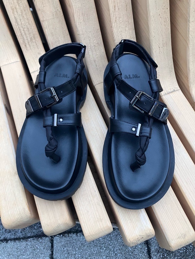ALM.  厚底 トング ストラップサンダル  AL135  BLACK 　アルム