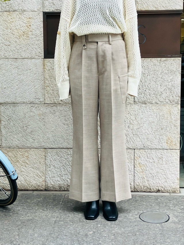EZUMi  エズミ  フレアーパンツ YESS25PA01 ベージュ