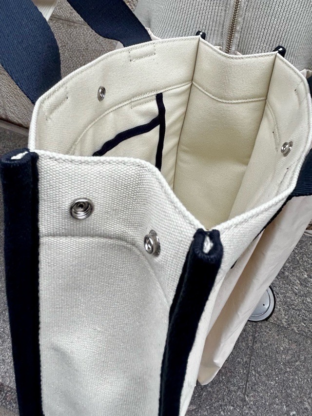 DEMODEE デモデ　キャンパス生地　トートバッグ　クジラ　WHITE　24SBG05-S-WHALE