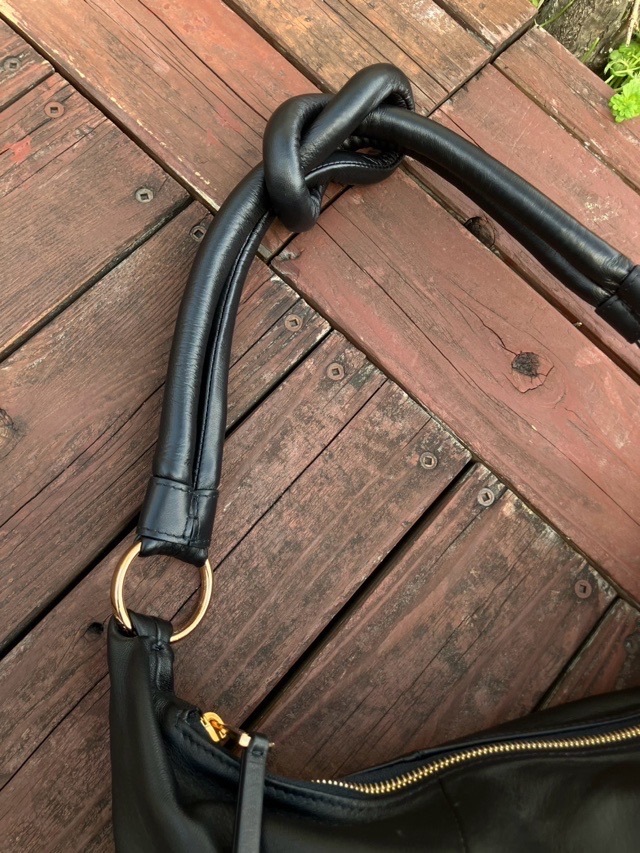 N°21　ヌメロヴェントゥーノ 25S-981NP01 三日月型 レザーバッグ Hobo  BLACK