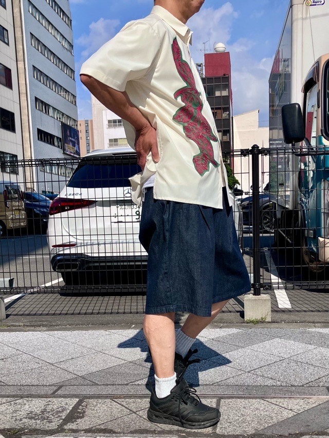WhiteMountaineering　WM2671122  コ－ド刺繍半袖シャツ　WHITE　　ホワイトマウンテニアリング