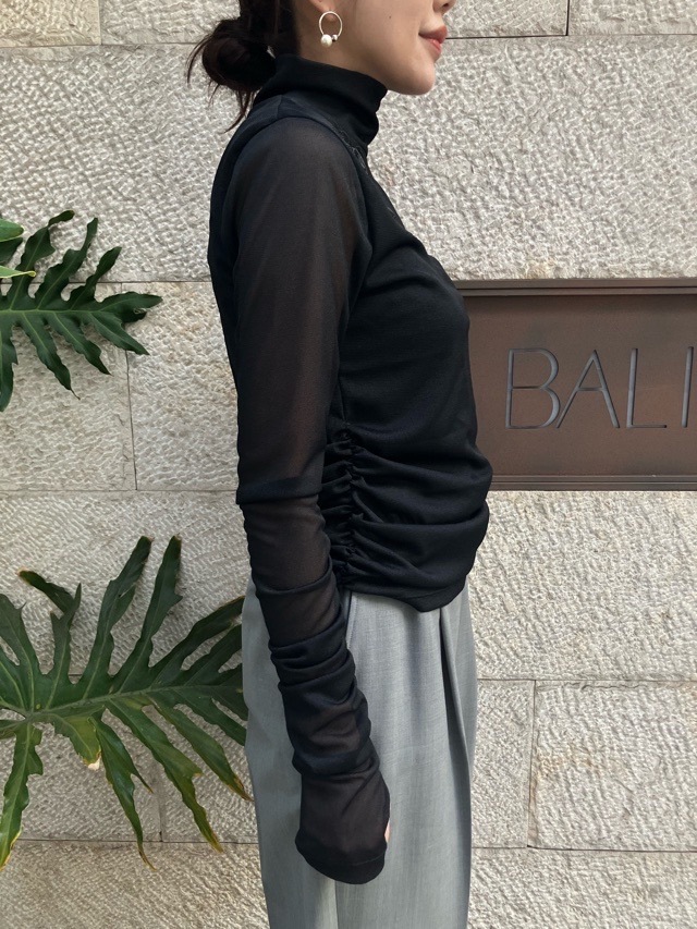 EZUMi エズミ 2025FW シアートップス IVORY/BLACK YEAW25CS04