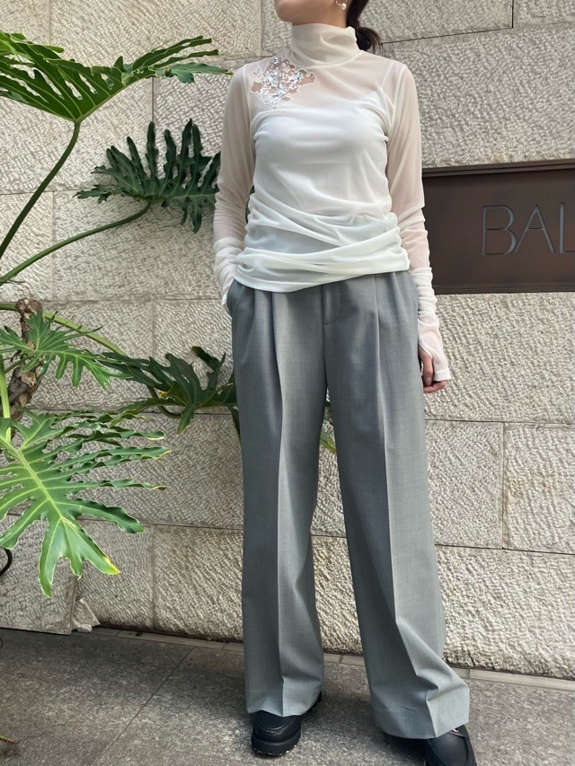 EZUMi エズミ 2025FW シアートップス IVORY/BLACK YEAW25CS04