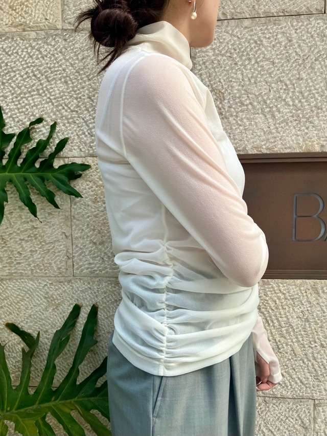 EZUMi エズミ 2025FW シアートップス IVORY/BLACK YEAW25CS04