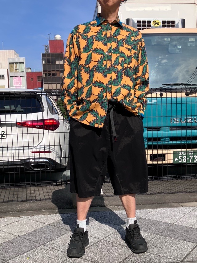 White Mountaineering ボタニカル柄オープンカラーシャツＷＭ2671111　ホワイトマウンテニアリング　MUSTARD 