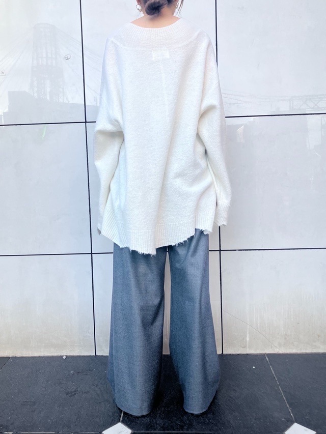 EZUMi エズミ エローデッド エンブロイダリ― セーター WHITE YEAW25KT05