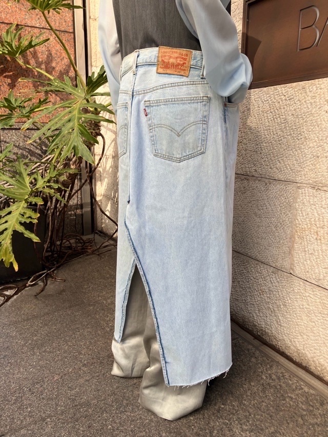 EZUMi エズミ 2026SS LEVI'S リメイクデニム ロングジレ YESS26JK06 GRAY