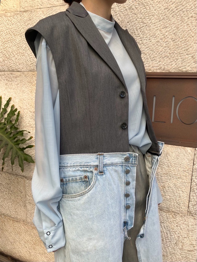 EZUMi エズミ 2026SS LEVI'S リメイクデニム ロングジレ YESS26JK06 GRAY
