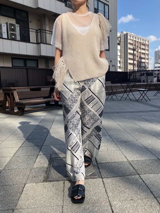 near.nippn ニア―ニッポン 329-25 ペーパーヤーンフリンジタンクトップ ライトベージュ/ブラック/ブルー