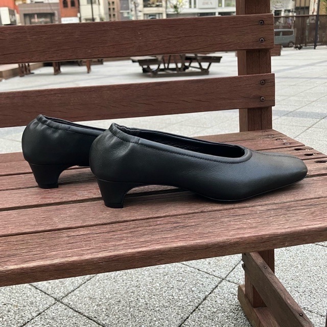 ALM. 牛革ローヒールパンプス AL119 BLACK /SILVER アルム