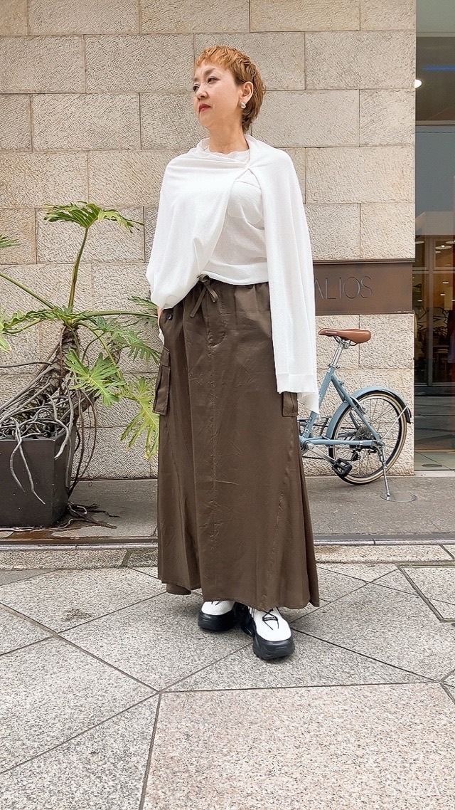EZUMi  エズミ  2026SS スカ－フ付き 機能ニット ロングTシャツ　WHITE / GRAY　 YESS26KT01   