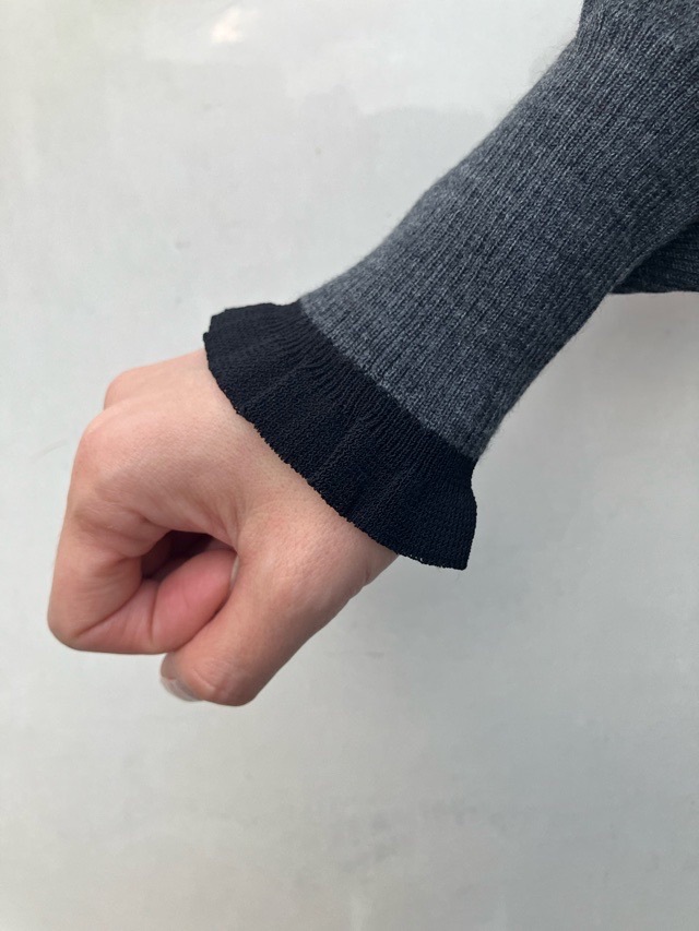 AKANE UTSUNOMIYA アカネ ウツノミヤ タ-トルカッティングニット WAO-FS22-2014 CHARCOAL /GREEN