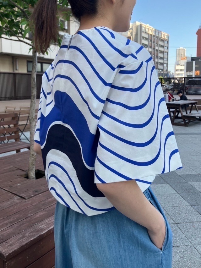 MSGM   ウェーブ柄 ショート丈 ブラウス   3842MDM10   BLUE (86)  エムエスジーエム