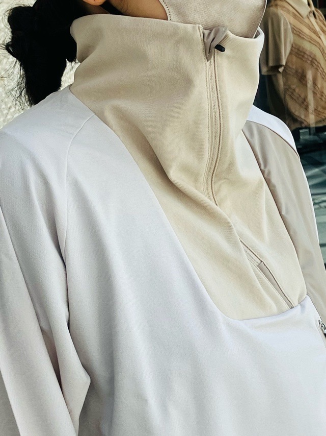 White Mountaineering  ホワイトマウンテニアリング　ZIP　PULLOVER  IVORY   WM２４７3506