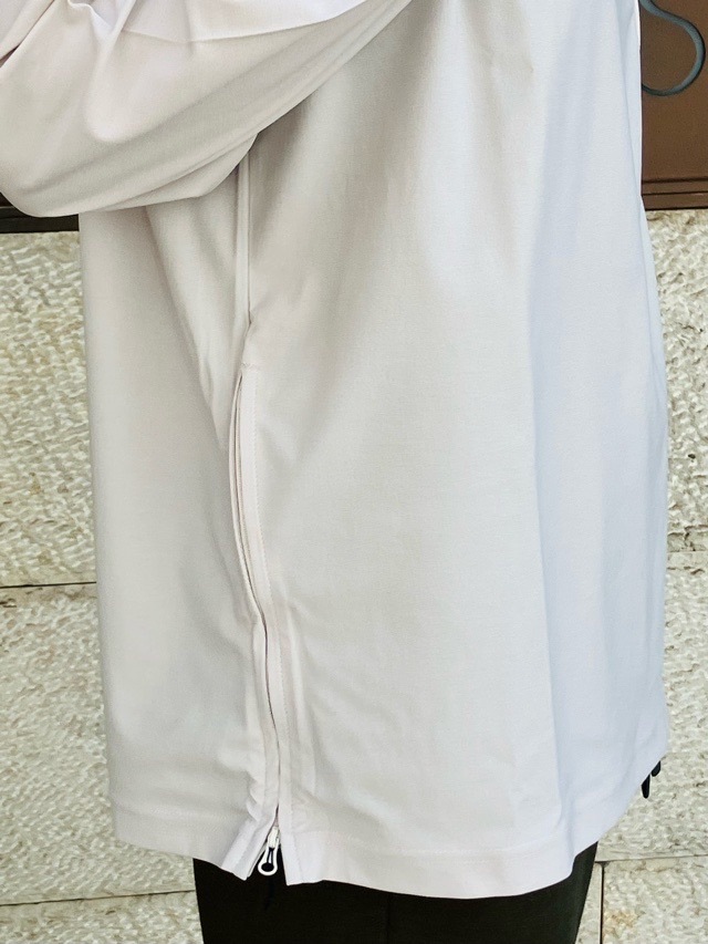 White Mountaineering  ホワイトマウンテニアリング　ZIP　PULLOVER  IVORY   WM２４７3506