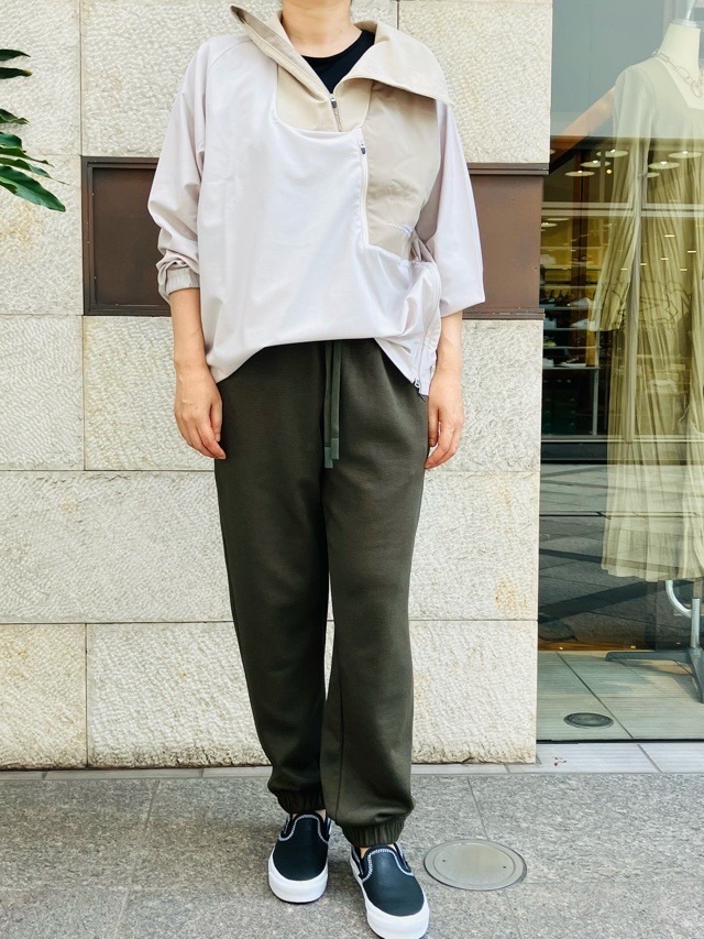 White Mountaineering  ホワイトマウンテニアリング　ZIP　PULLOVER  IVORY   WM２４７3506