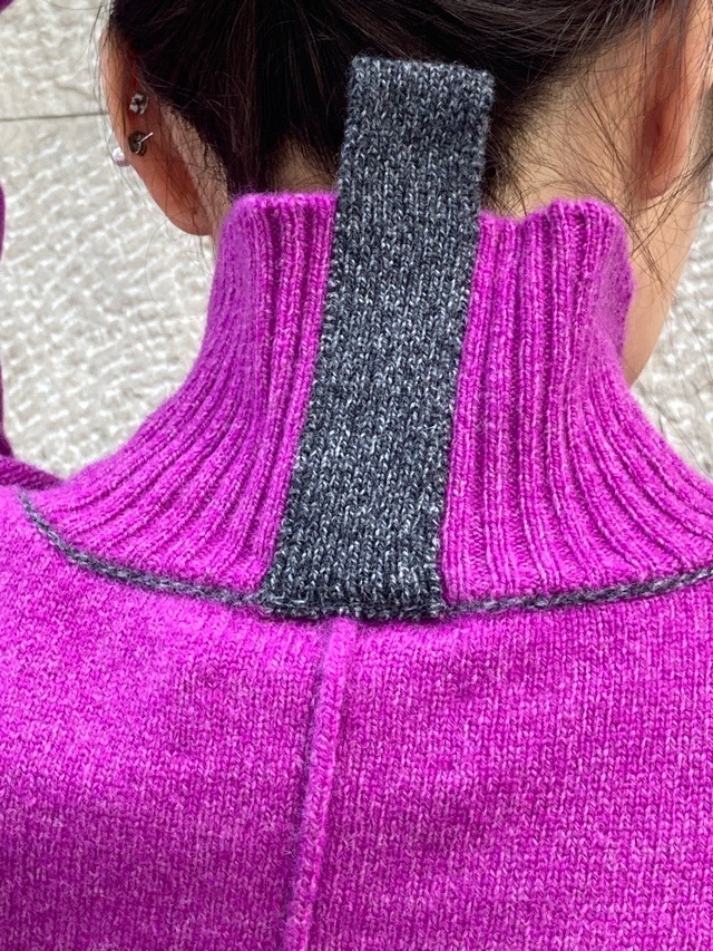 AKANE UTSUNOMIYA アカネ ウツノミヤ  フロントラインハイネック  AKES－006 PURPLE/BLUE/CHARCOAL GRAY 