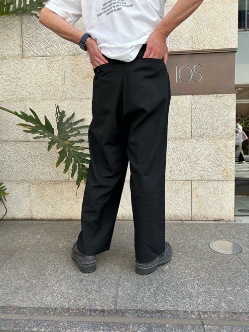 White Mountaineering ホワイトマウンテニアリング トロピカル ツータックパンツ BLACK WM2471401