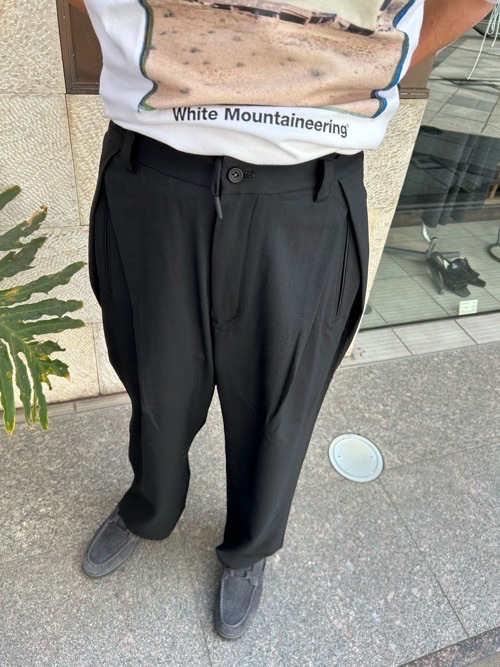 White Mountaineering ホワイトマウンテニアリング トロピカル ツータックパンツ BLACK WM2471401