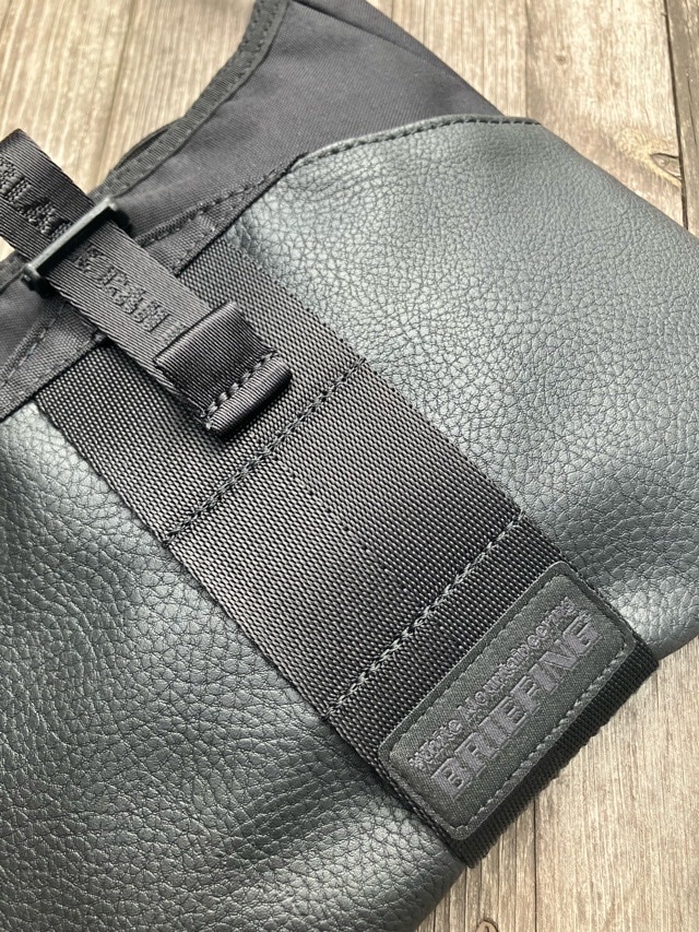 White Mountaineering ×BRIEFING DAILY SACOCHE BAG サコッシュ