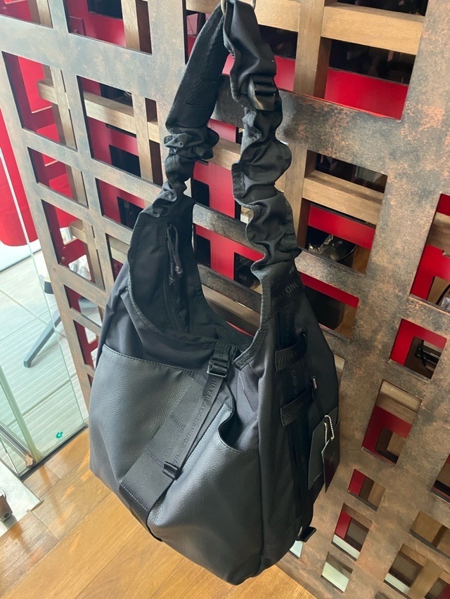 White Mountaineering ×BRIEFING  HOBO SHOULDER TALL  BK2573803   BLACK   ホワイトマウンテニアリング