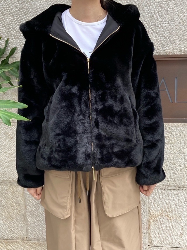 TATRAS　タトラス　エコファー フード付き ブルゾン  YUMOLA   LIGHT GRAY (08) / BLACK (01)　LJXA0039033588