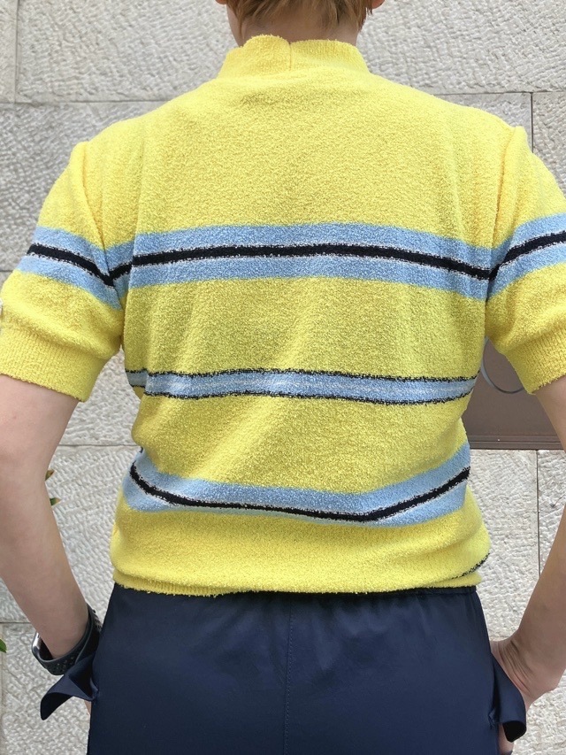 N°21　ヌメロヴェントゥーノ  パイル地 ボーダ－ 半袖ニット　26S-A014-7611  YELLOW/NAVY   