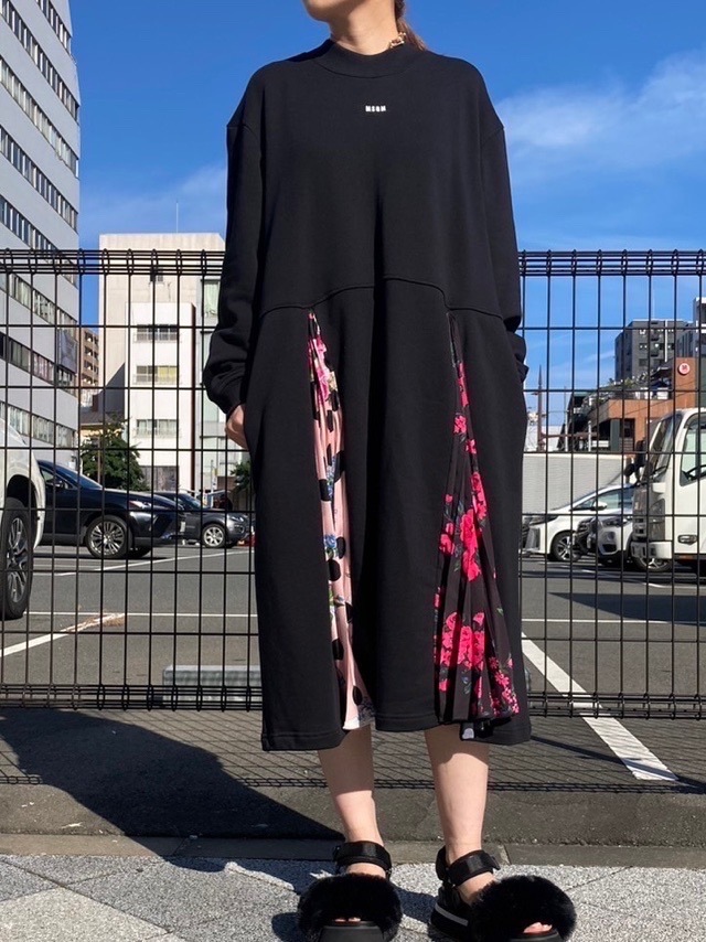 MSGM プリント プリーツ 切替 スウェット ワンピース 3541MDA77  