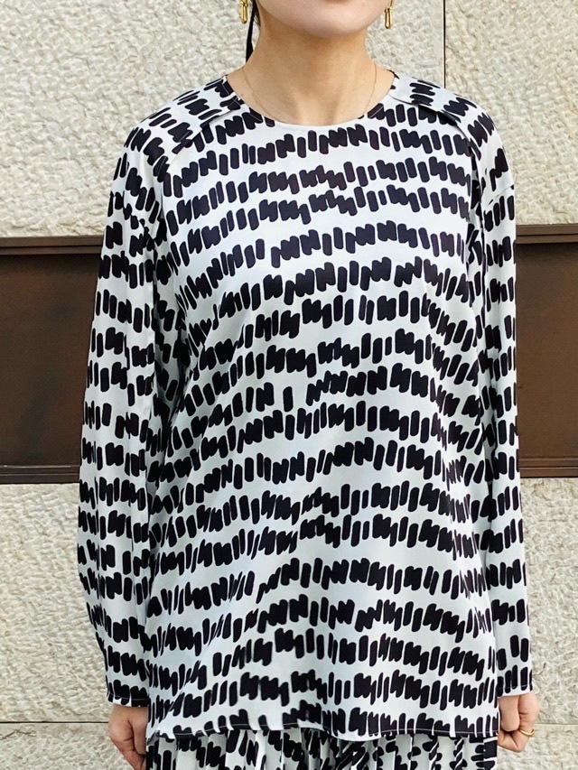 BEATING HEART　モノトーンプリントブラウス　BB005Ll　 ビーティングハート 　WHITE×BLACK柄