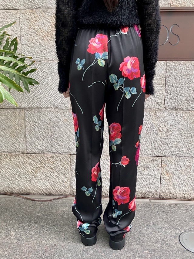 N°21　ヌメロヴェントゥーノ   バラ柄プリント パジャマ パンツ　26S-B061-5268   WHITE (S1M1) / BLACK (S9M1)