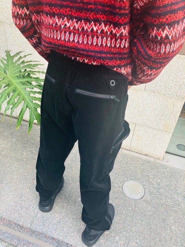 ほぼ未使用　ホワイトマウンテニアリング　カーゴ　ワーク　パンツ WHITE MOUNTAINEERING - ほぼ未使用 ホワイトマウンテニアリング