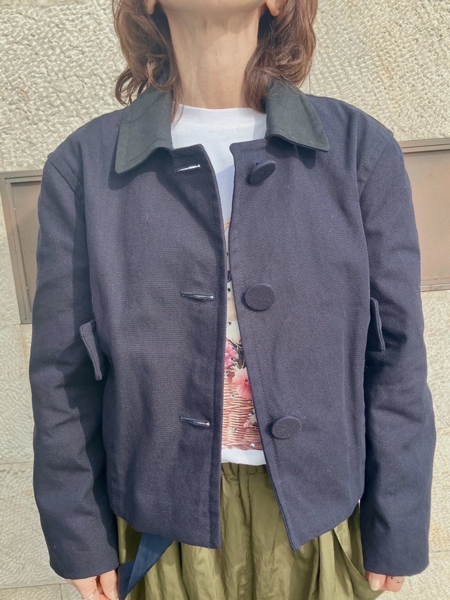 N°21　クルミボタン 両脇 ベルト付き デニムジャケット　26S-O011-0212　 NAVY (6128)   ヌメロヴェントゥーノ