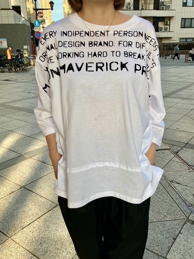MAISON MAVERICK PRESENTS　 タイプライター ロゴ Ｔシャツ　MＭ5068　WHITE/BLACK  メゾン マヴェリック プレゼンツ