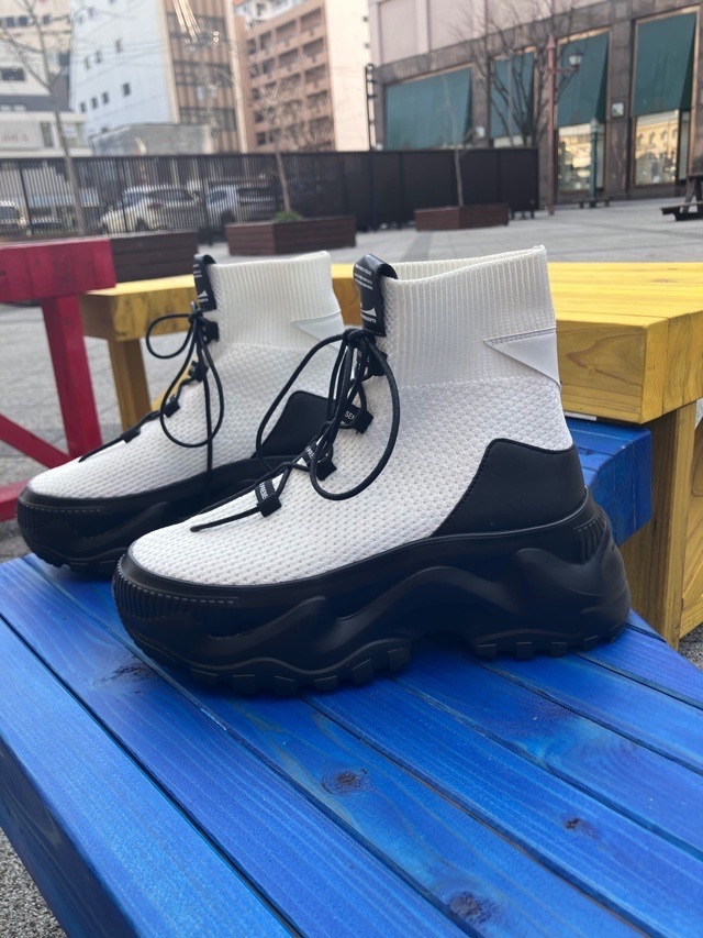 MAISON MAVERICK PRESENTS　 チャンキーソール ニット 編み上げ ハイカット スニーカー  MS2475　BLACK / WHITE 　メゾン マヴェリック プレゼンツ