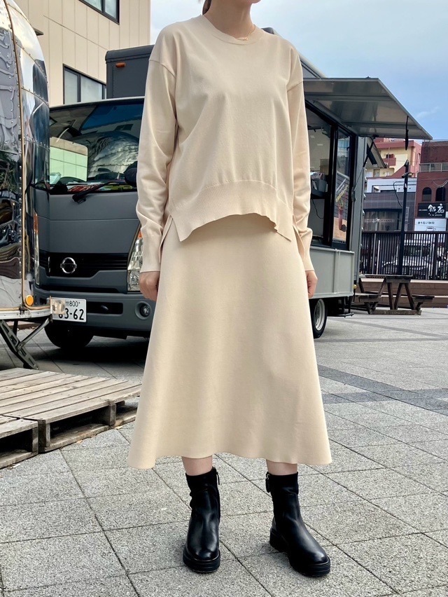 BEATING HEART ビーティングハート 　クルーネック サイドスリット プルオーバー　CRM/BK BK004K2