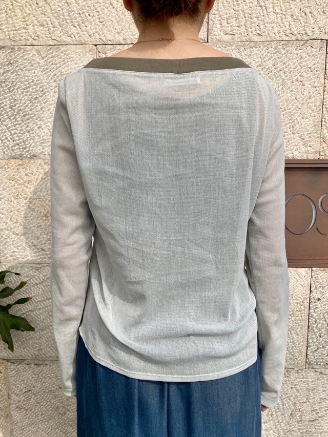 AKANE UTSUNOMIYA  アカネ ウツノミヤ  襟 配色 シアー ロングスリーブ Tシャツ   SPA-FT29-2006　LIGHT GRAY / BROWN 